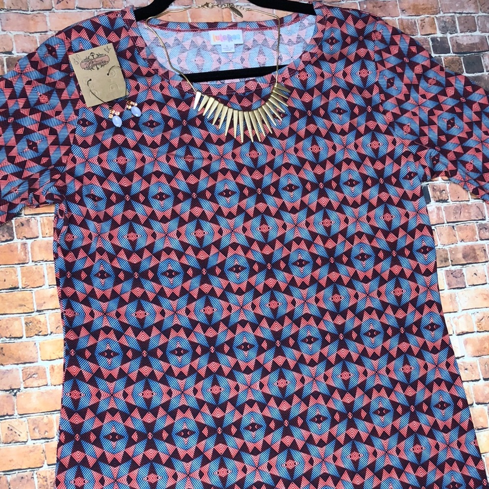 NWT LuLaRoe Julia. Size large